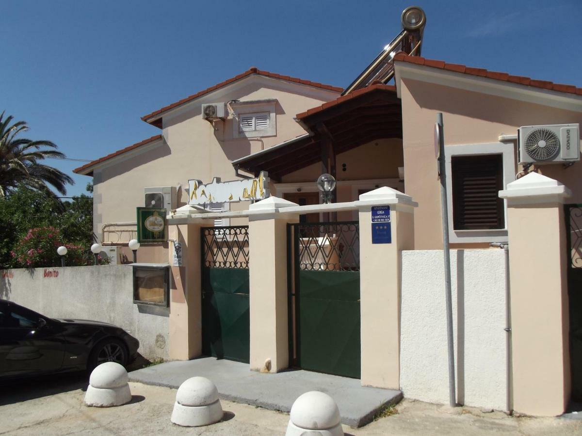 Apartments Goga Мали-Лошинь Экстерьер фото