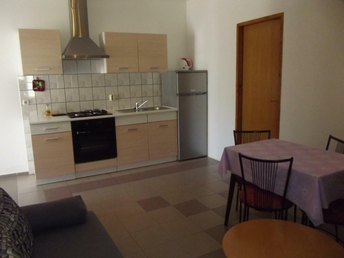 Apartments Goga Мали-Лошинь Экстерьер фото
