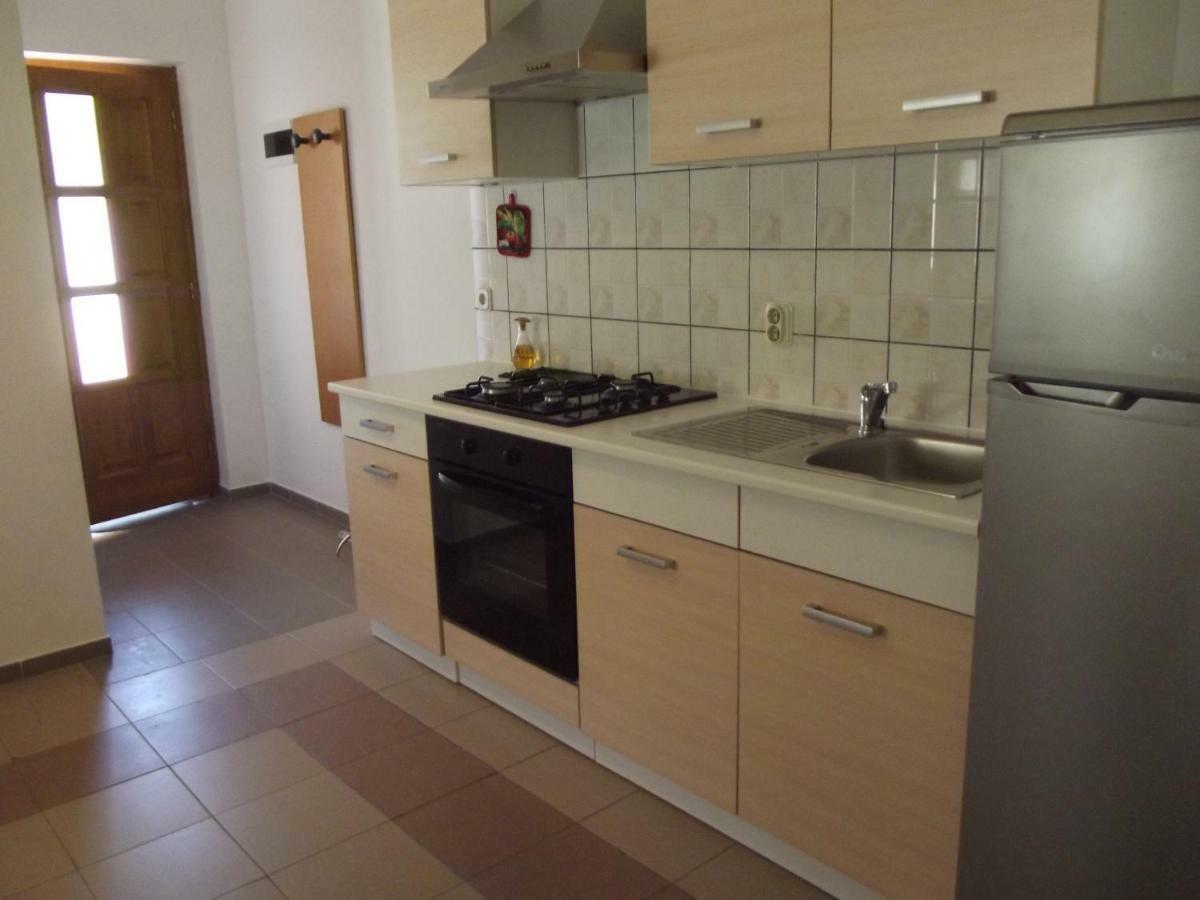 Apartments Goga Мали-Лошинь Экстерьер фото