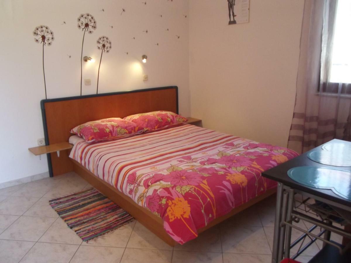 Apartments Goga Мали-Лошинь Экстерьер фото