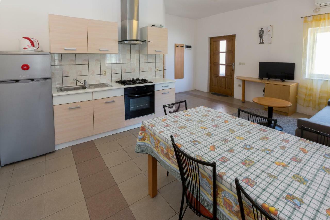 Apartments Goga Мали-Лошинь Экстерьер фото