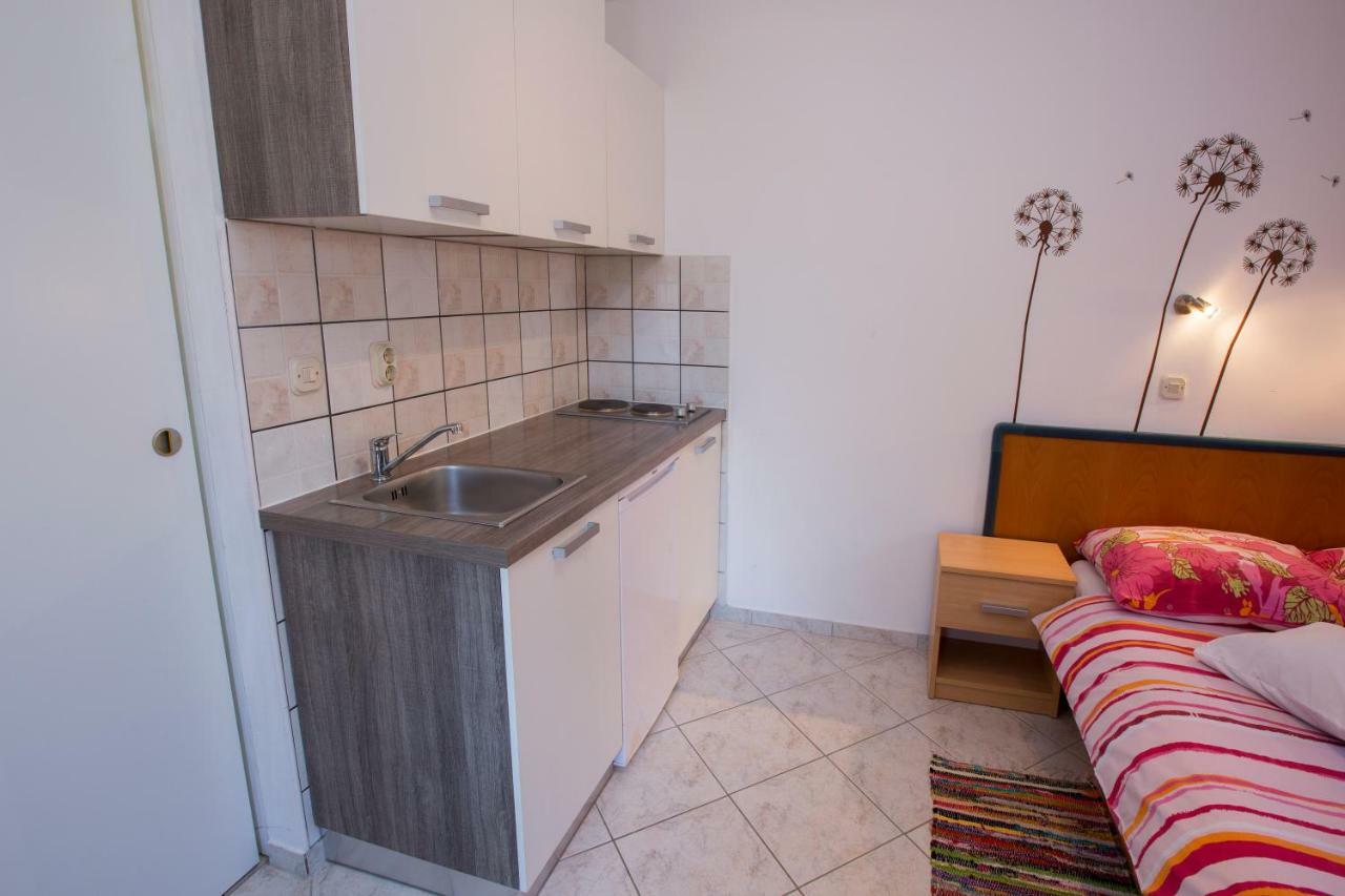 Apartments Goga Мали-Лошинь Экстерьер фото