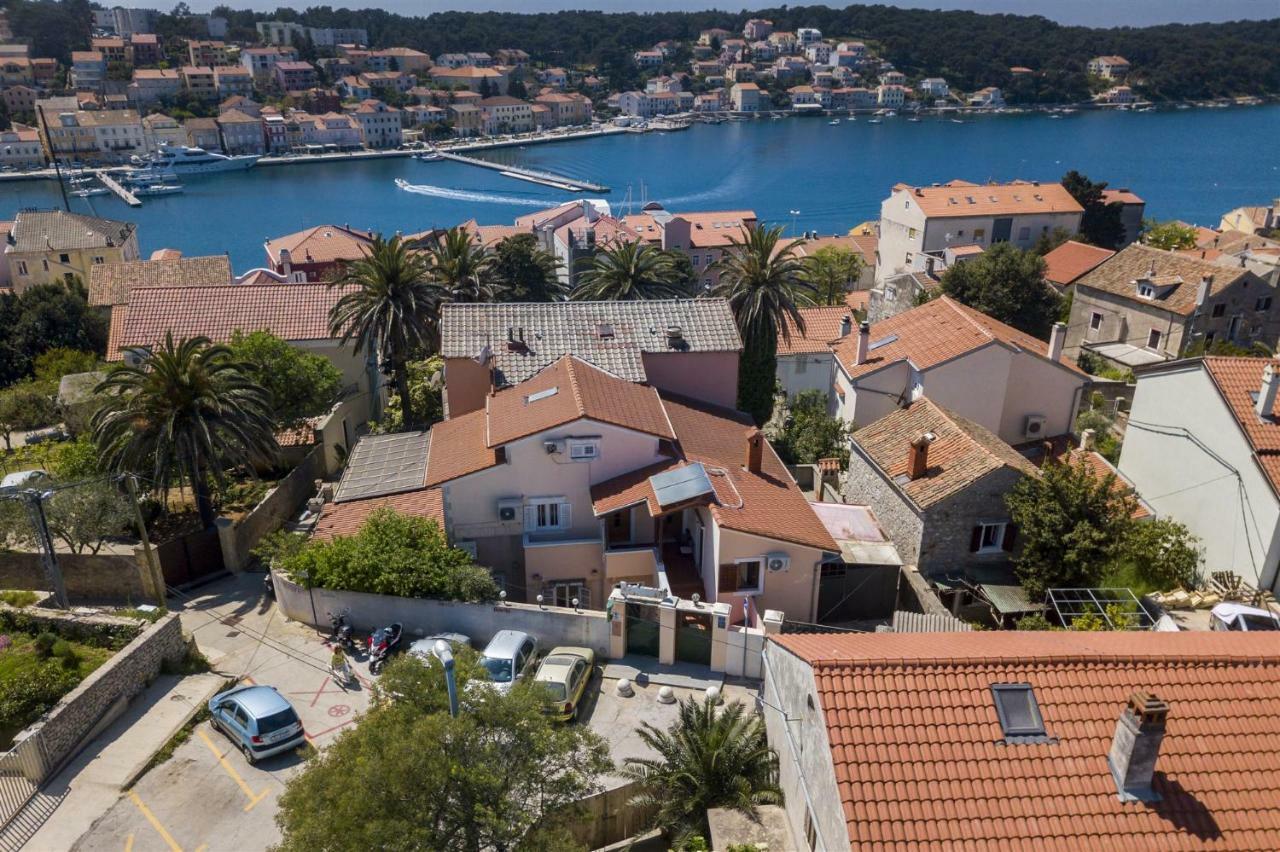 Apartments Goga Мали-Лошинь Экстерьер фото